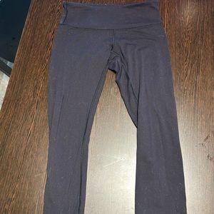 Black lululemon leggings size 4